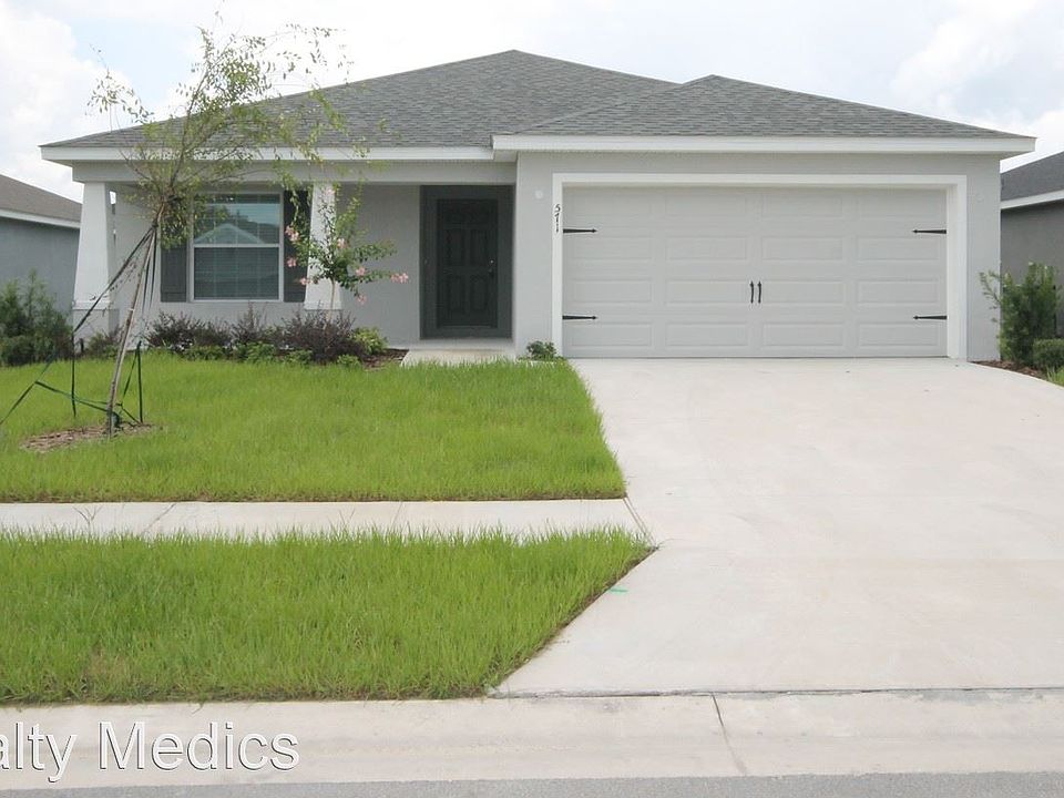 1st image of 571 Lorient Dr