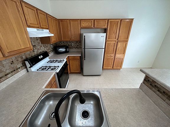 4th image of 2709 Kindness Ct