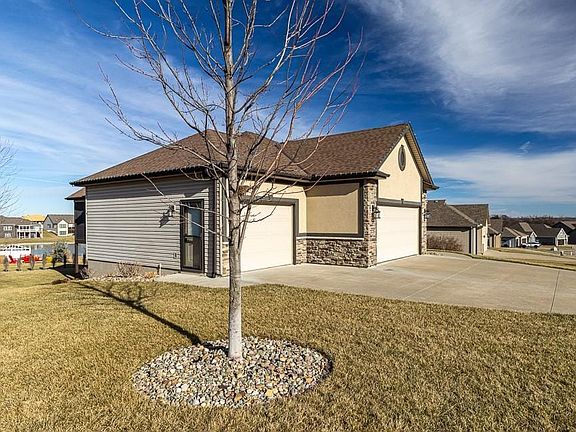 3rd image of 4603 Greystone Dr