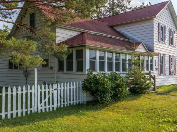 302 E Pine St, Eagle River, WI 54521