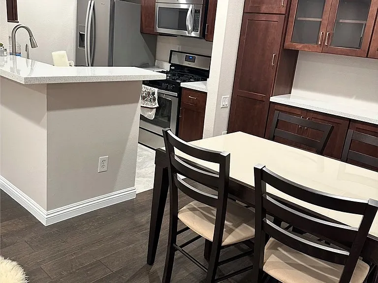 10960 Ashton Ave #303 — Photo 5
