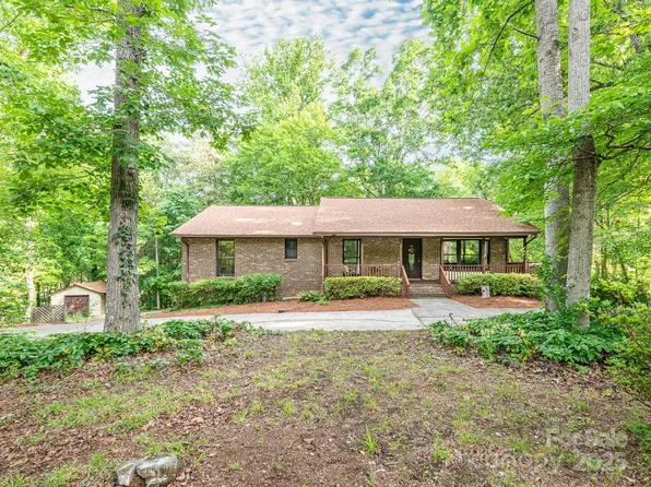 9300 Surrey Rd, Mint Hill, NC 28227