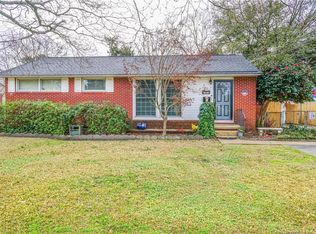 3213 Friendly Rd, Fayetteville, NC 28304