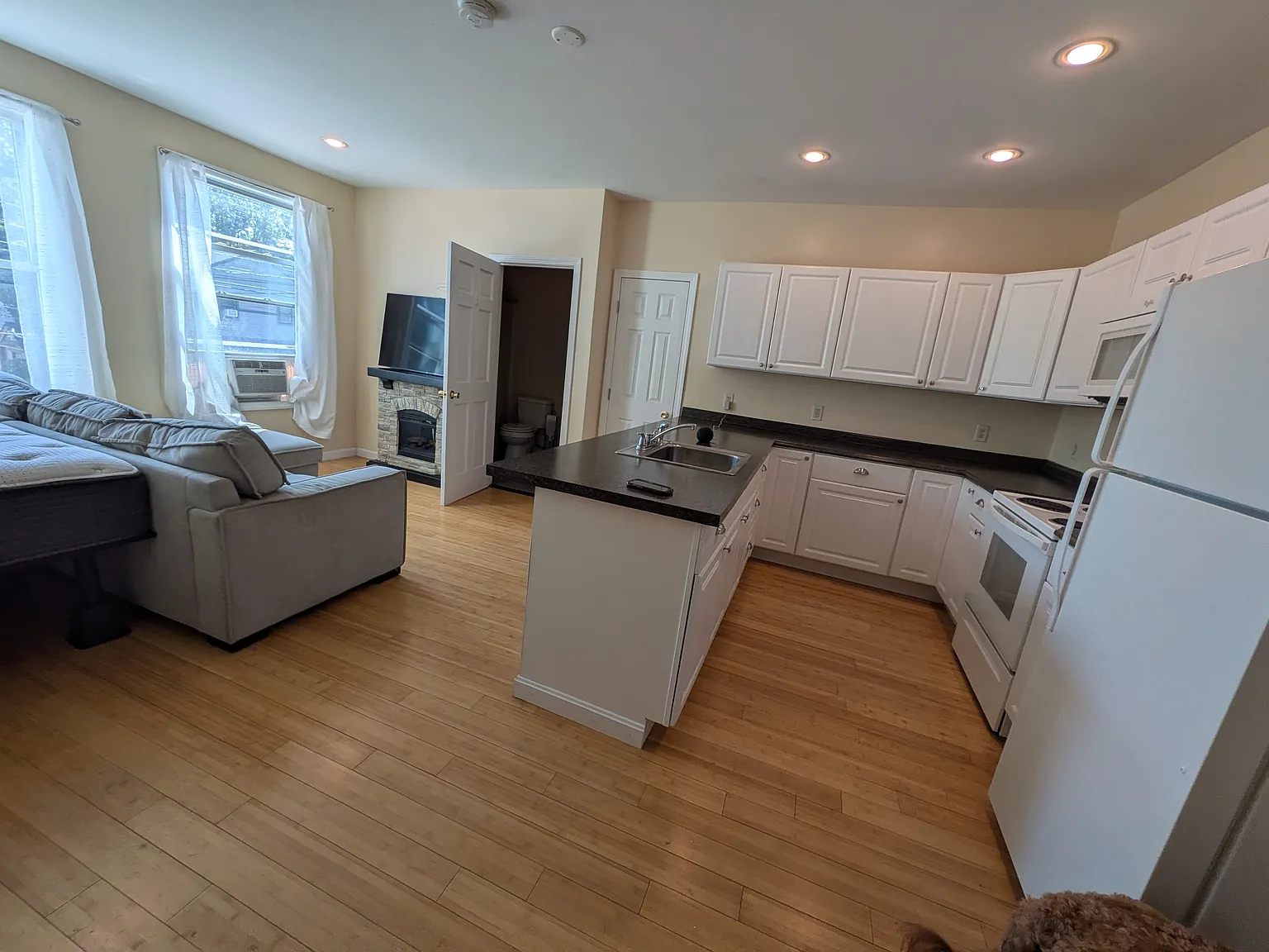 150 Main St — Photo 2