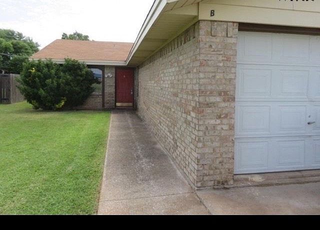 1st image of 160 City View Dr #A