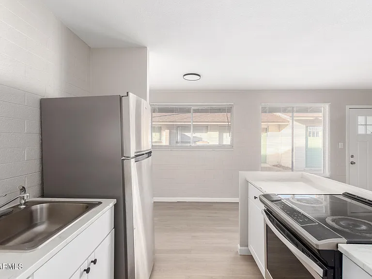 405 S Priest Dr — Photo 14