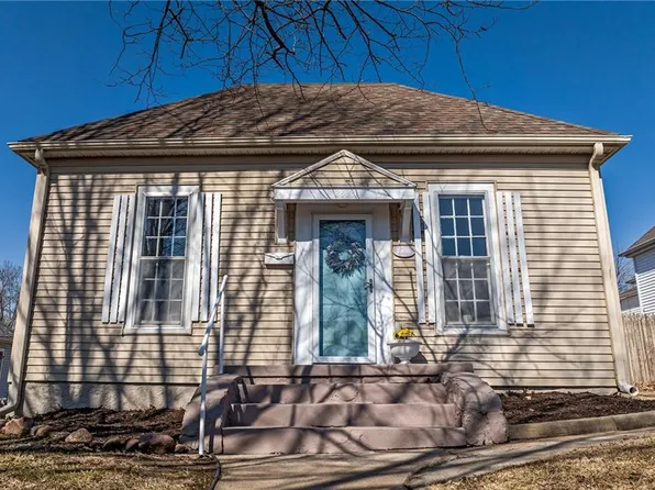 2833 Angelique St, Saint Joseph, MO 64501