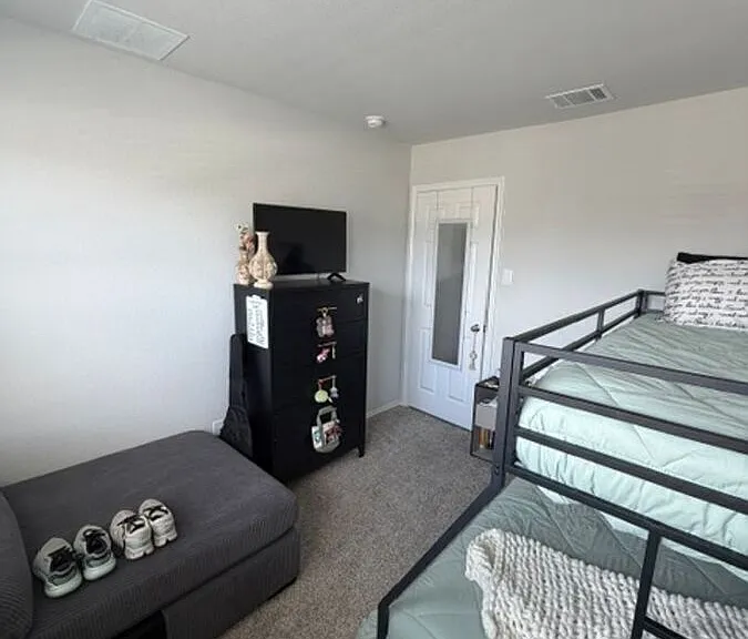 129 Hugh Dr — Photo 6