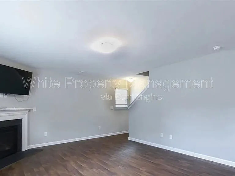 1525 Lilly Springs Pl — Photo 13