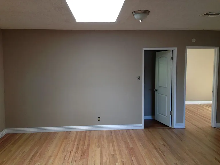 9024 Geyser Ave — Photo 6