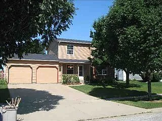 1306 Kenneth Dr photo 1