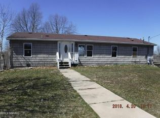 7410 Highland Dr, Delton, MI 49046