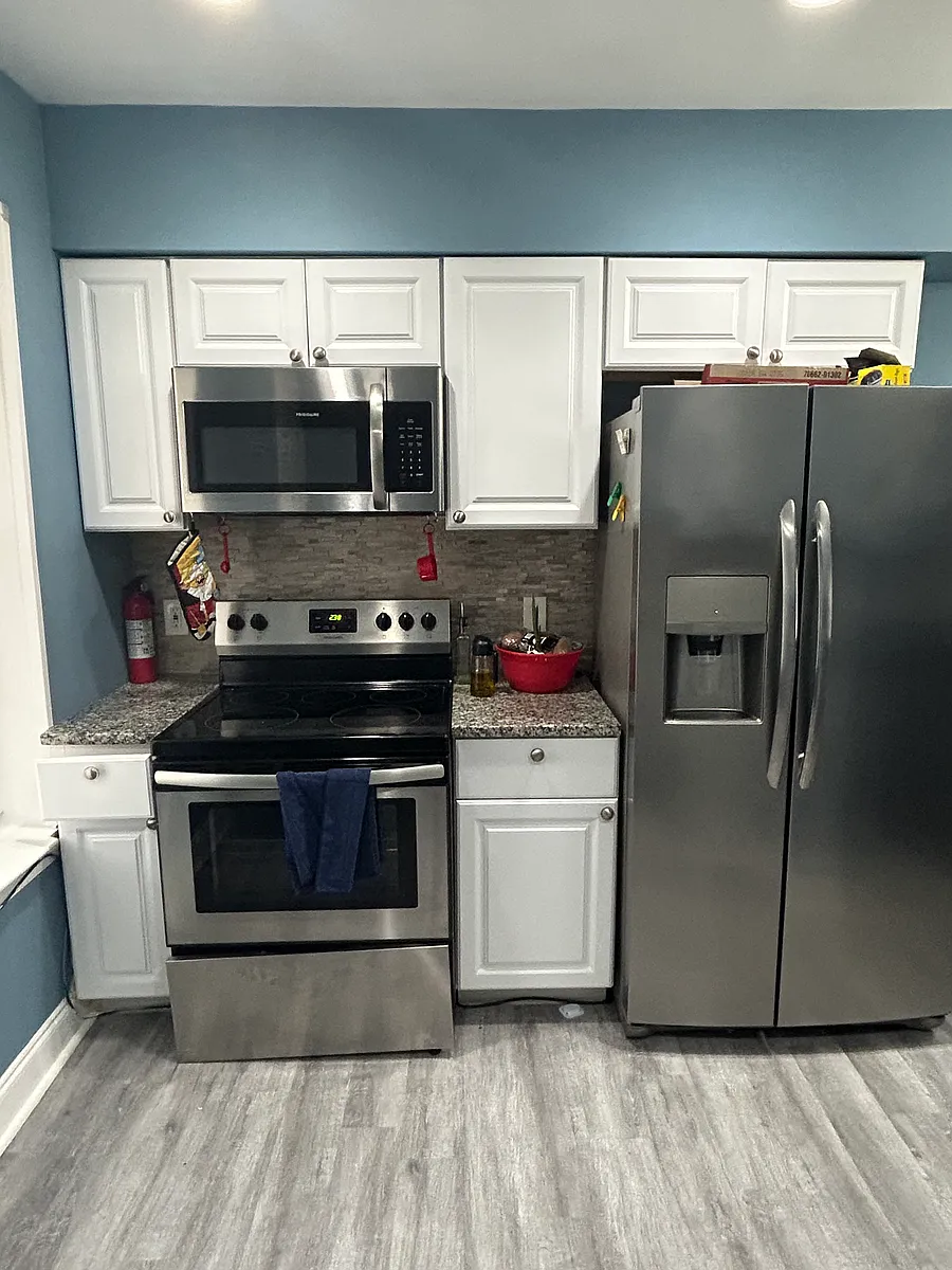 Building Photo - 17 S Carey St
