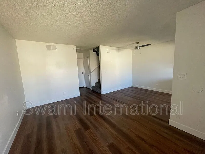 2 bed, 2.5 bath, 1000 sqft, $2,950 — Photo 4