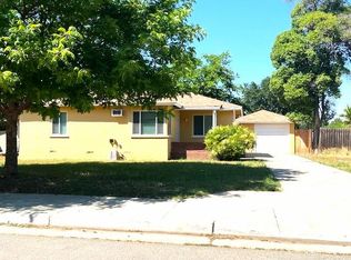 214 E Linden Ave, Reedley, CA 93654