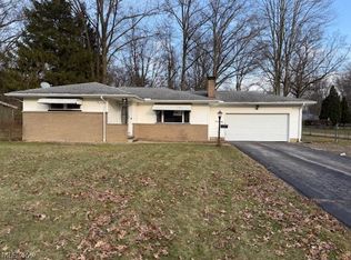 319 Russell Ave, Cortland, OH 44410