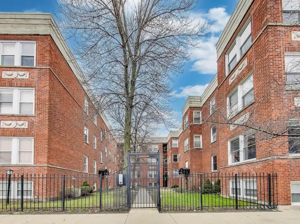 3203 W Argyle St APT 2E, Chicago, IL 60625