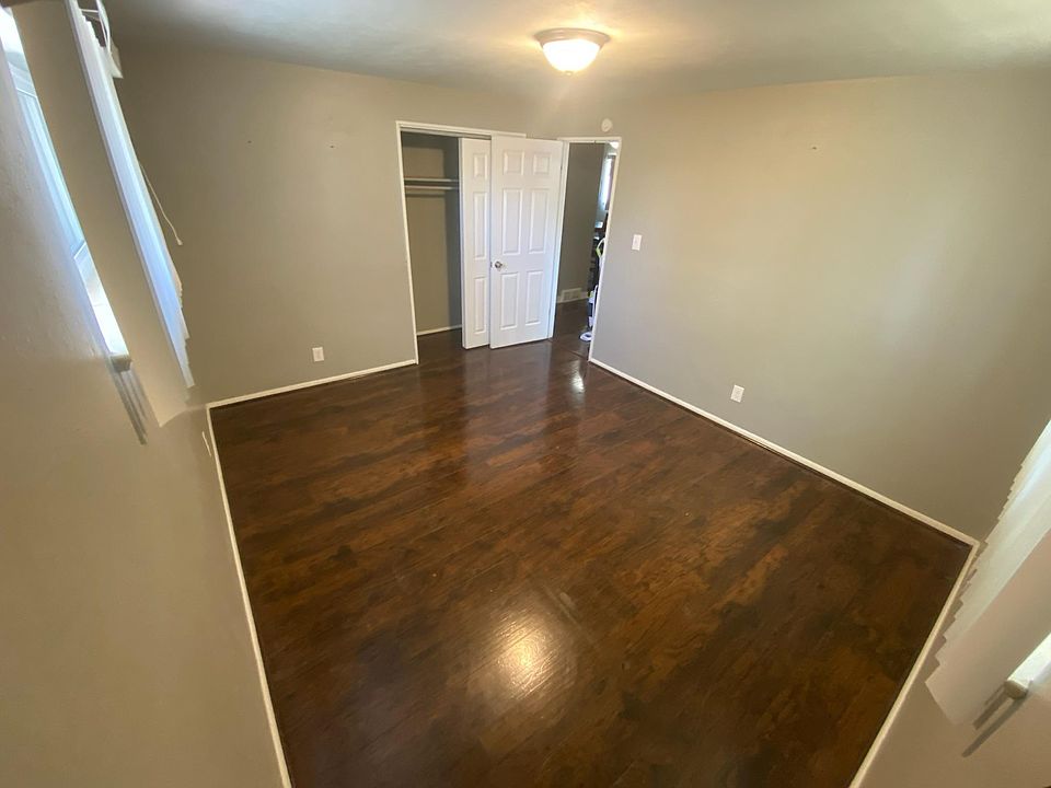 Bedroom #1
