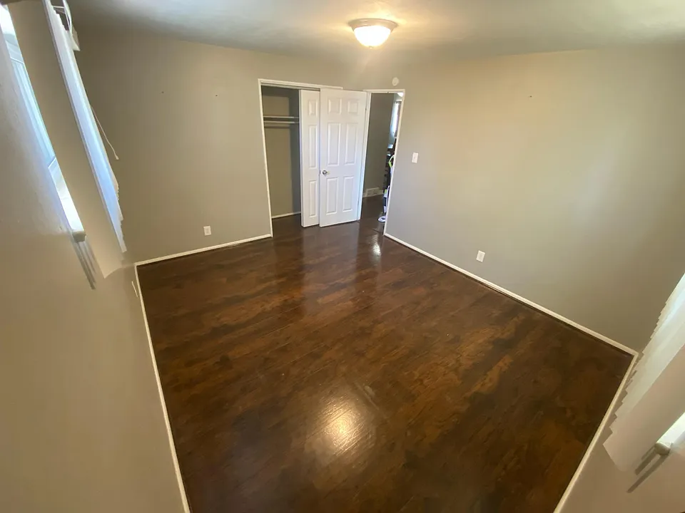 Bedroom #1