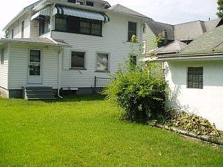 2nd image of 376 Baty St