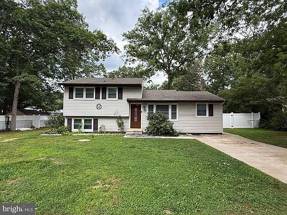 2nd image of 1270 Kathy Ln