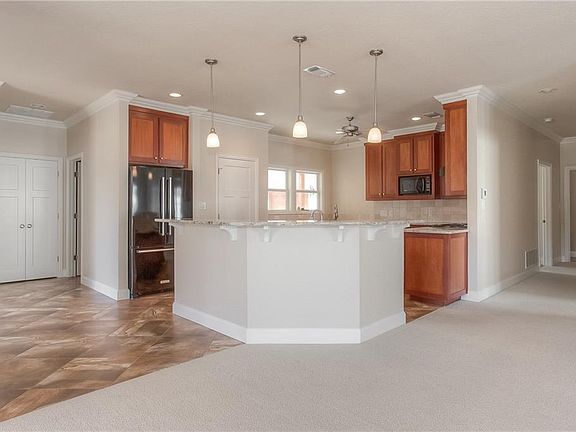 4th image of 3754 Trail Lake Dr