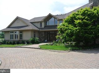 6 Oakland Rd, West Chester, PA 19382