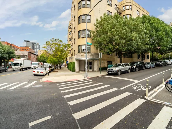 190 E Mosholu Parkway S #4C, Bronx, NY 10458