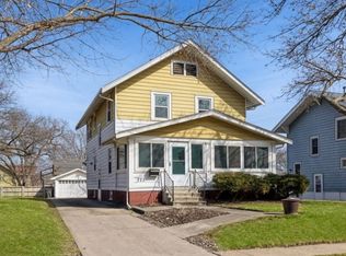 723 36th St, Des Moines, IA 50312