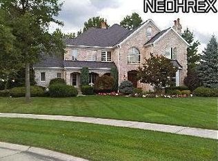 31082 Planters Grove Ln, Westlake, OH
