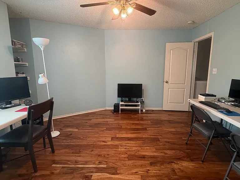 1208 Bradbury Ln — Photo 50