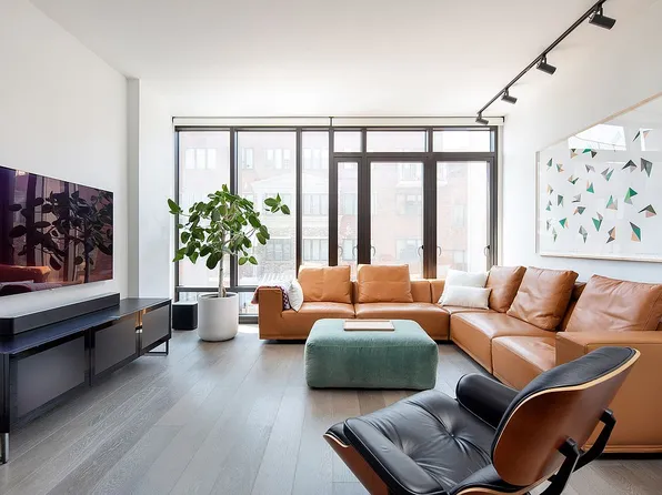 429 Kent Ave #712, Brooklyn, NY 11249