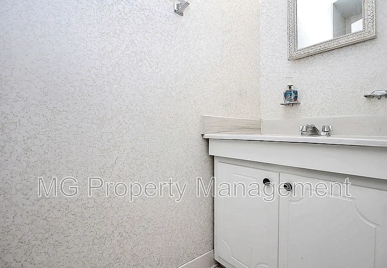 3726 Park Rd #D — Photo 17