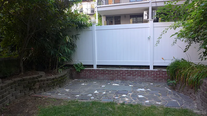 Rented by Garfield Realty  | media 21