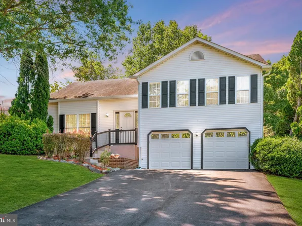 39 Larkwood Ct, Stafford, VA 22554