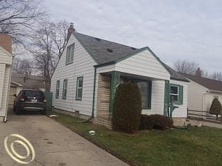 3rd image of 2078 Gregory Ave