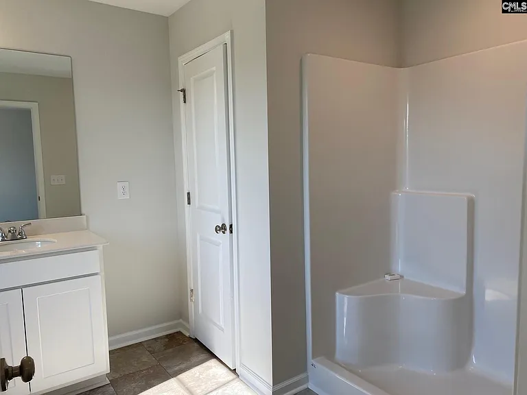 386 Keeble Dr — Photo 8