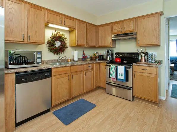 831 Weeks Ave SE, Minneapolis, MN 55414