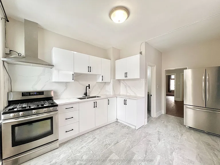 17 Winnifred Ave — Photo 15