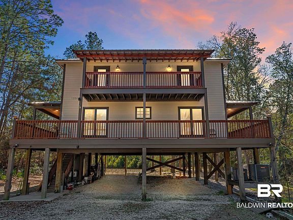 3rd image of 12344 Fernwood Cir