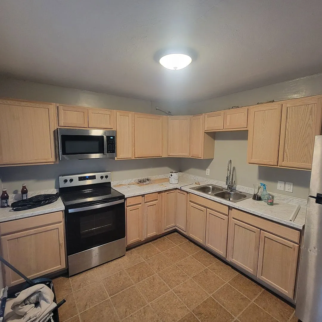 2465 Benton Young — Photo 3
