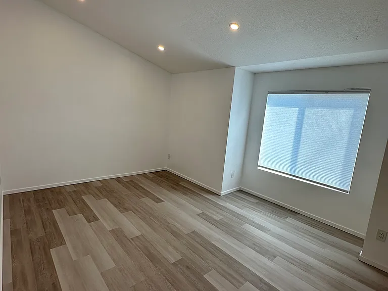 7943 SW 17th Ave #1 — Photo 10