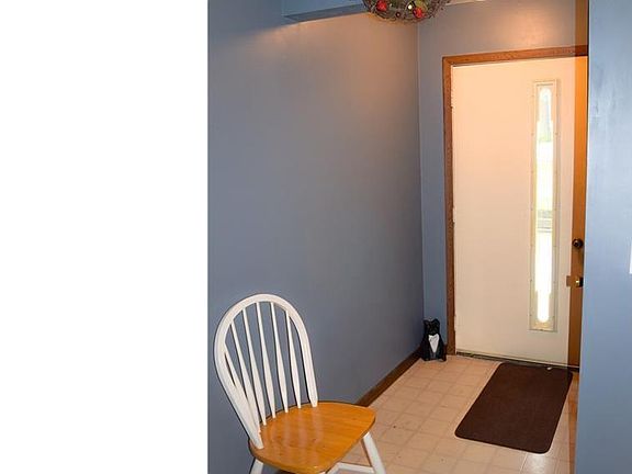 4th image of 758 Kirkwall Dr