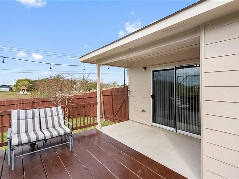 12201 Sky Harbor Dr — Photo 25