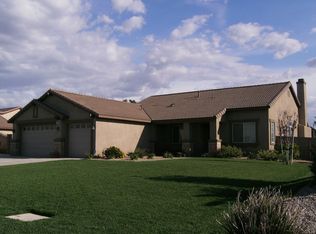 10002 Berkshire Dr, Riverside, CA 92509