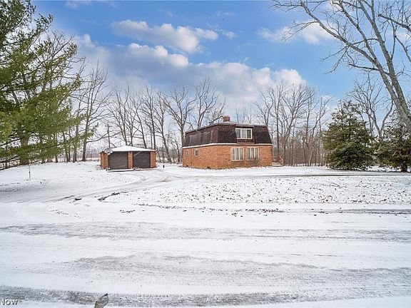 2nd image of 11 Pacific Rd