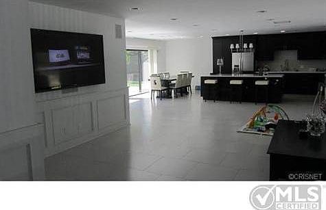 3rd image of 6021 Melvin Ave