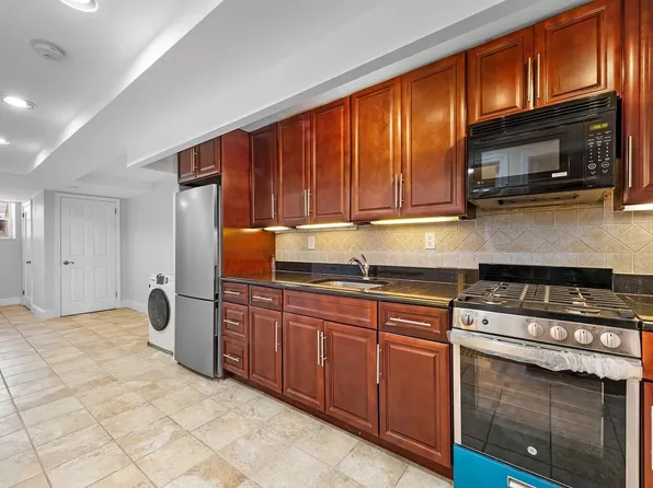 32-32 32nd Street image 1 of 9