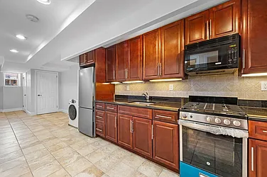 32-32 32nd Street, #1F