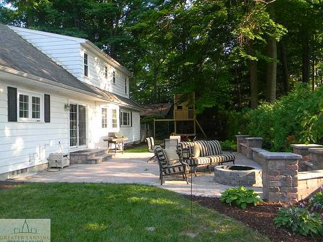 2nd image of 1253 E Bryant Dr